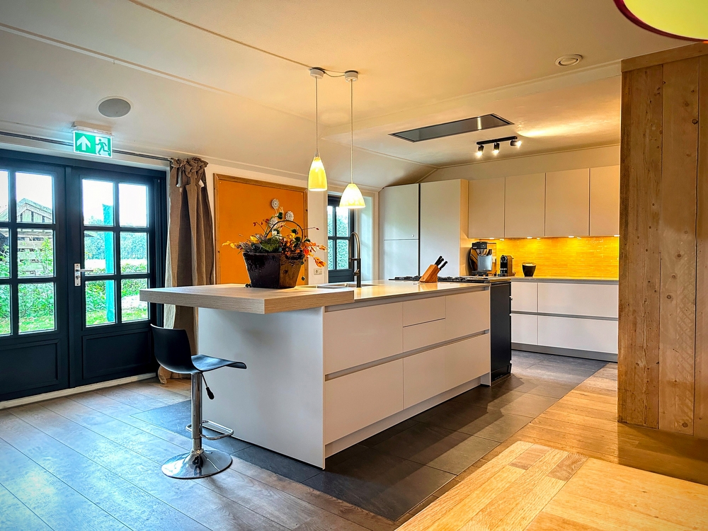 Keukenzaak in Friesland - 1-bob_keukenbouwer-joure_-_keuken_opgeleverd_in_sint_nyk-_thomashuisimg_7496-edit